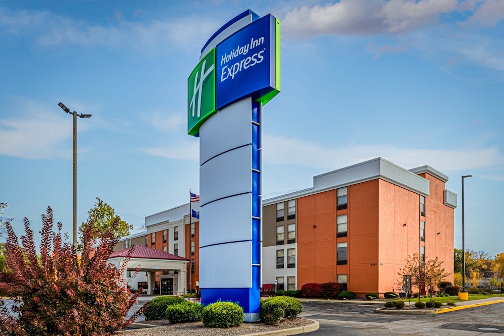 Holiday Inn Express Indianapolis South by IHG - photo 60