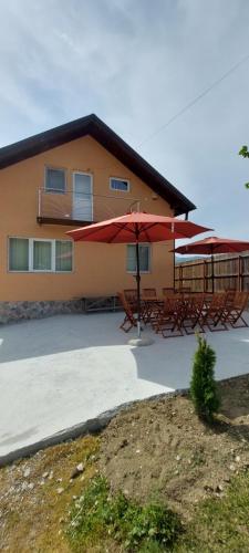 Casa de vacanta Laurentiu — 4-Star Luxury Hotel in Calimanesti, Romania