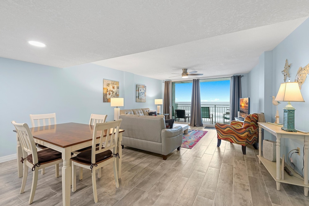 Coronado Towers 703 - photo 9