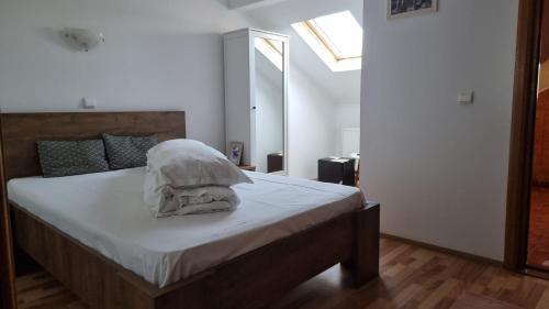 Hanul Ancutei in Curtea De Arges, Romania