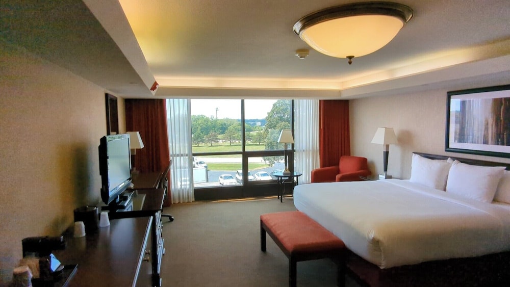 Hotel Lotus Kansas City Merriam - photo 10