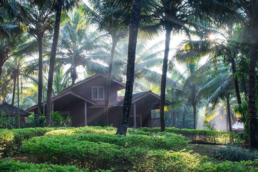 Shantai by the lake in Guhagar, India