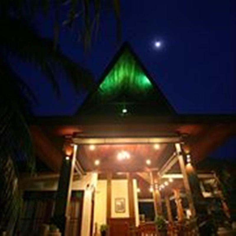 Rin Beach Resort - carbon neutral hotel in Ko Pha Ngan