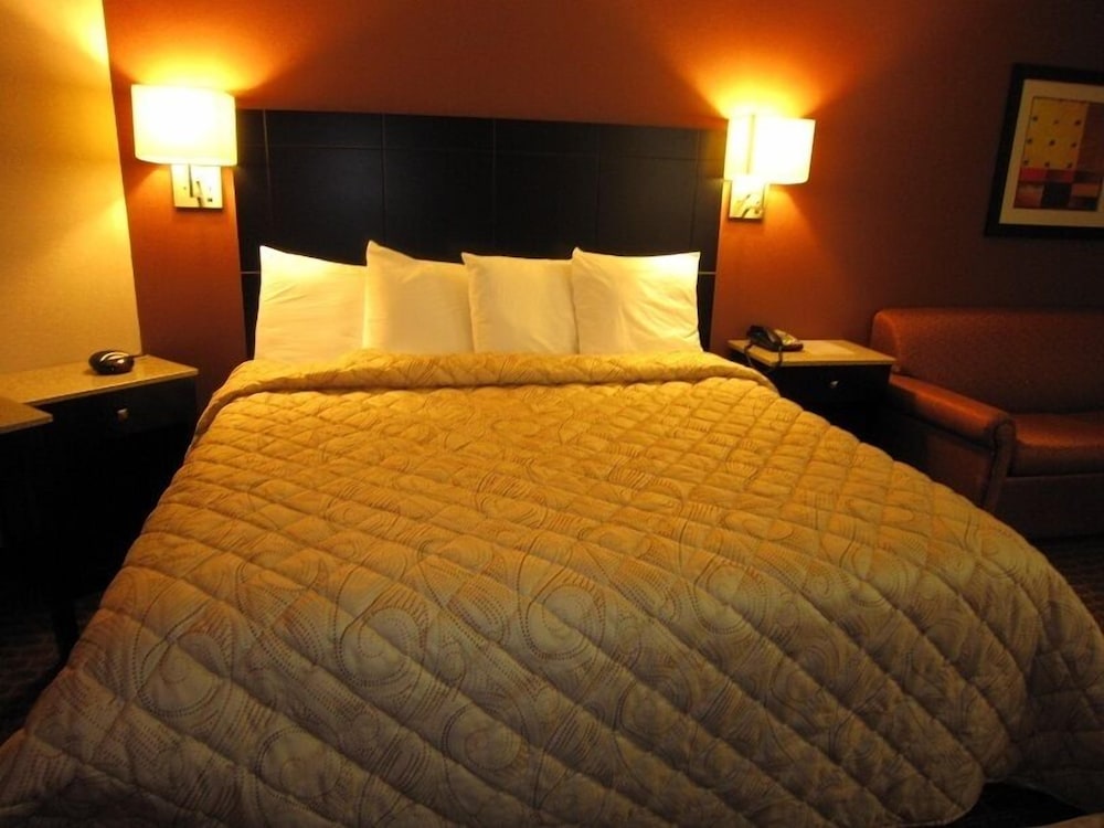 Red Carpet Inn And Suites Monmouth Jtc — hotel in Monmouth Junction