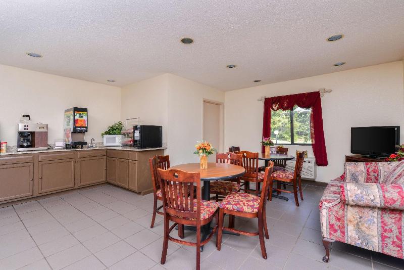 Baymont by Wyndham Acworth - photo 19
