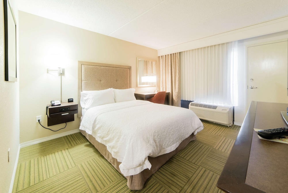 Hampton Inn Caryville I 75 Cove Lake State Park - photo 18