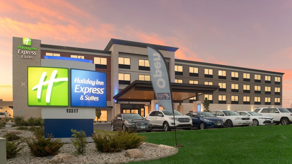 Holiday Inn Express & Suites Racine by IHG - photo 65