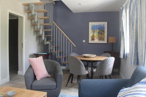 Riverside Lodge — Chablis — photo 2