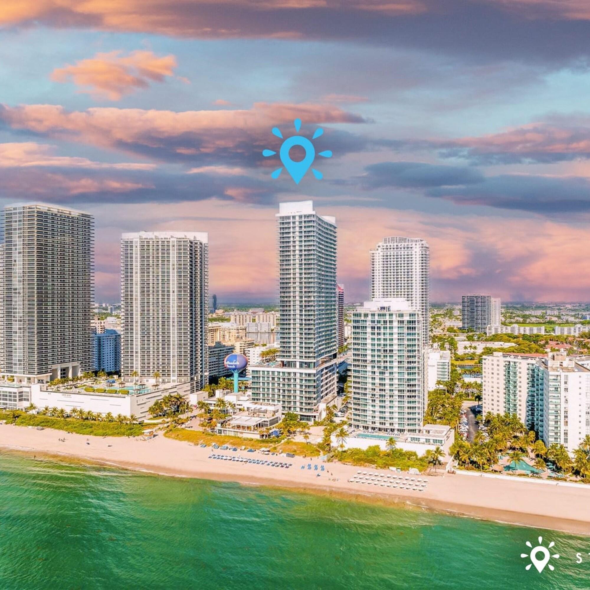 Insane Ocean View Balcony Beachfront Condo Pool — 4-Star Luxury Hotel in Hallandale Beach, United States