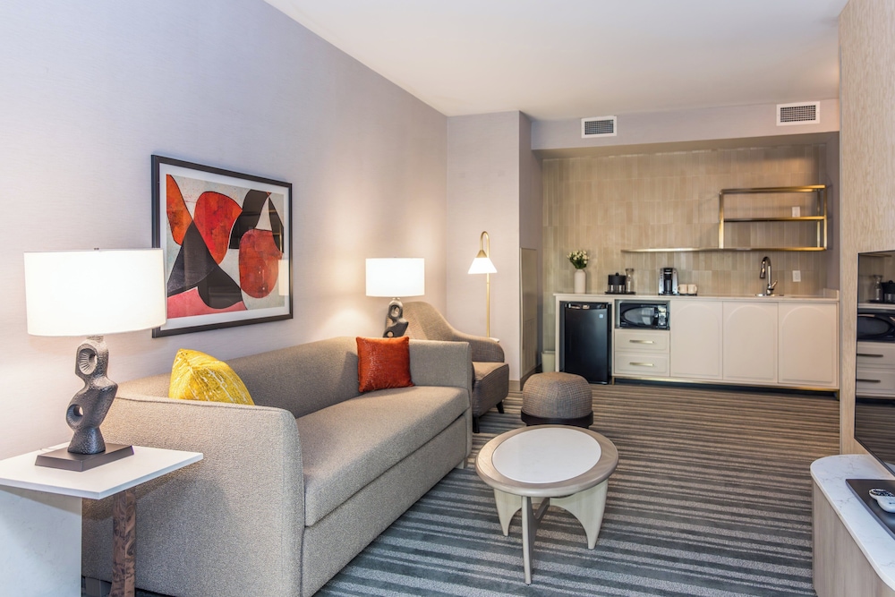 voco The Clair Cincinnati Downtown by IHG - photo 10