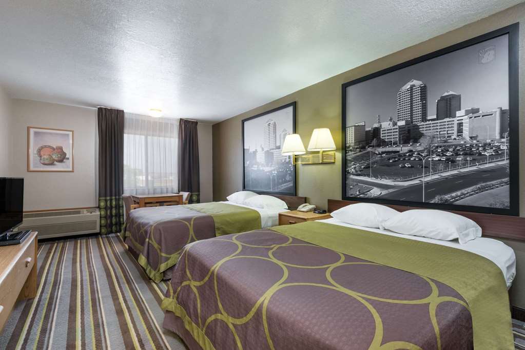 Super 8 by Wyndham Bernalillo - photo 9