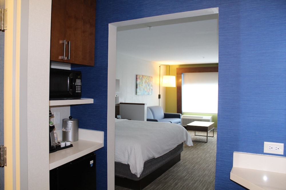 Holiday Inn Express and Suites Gettysburg by IHG - photo 19