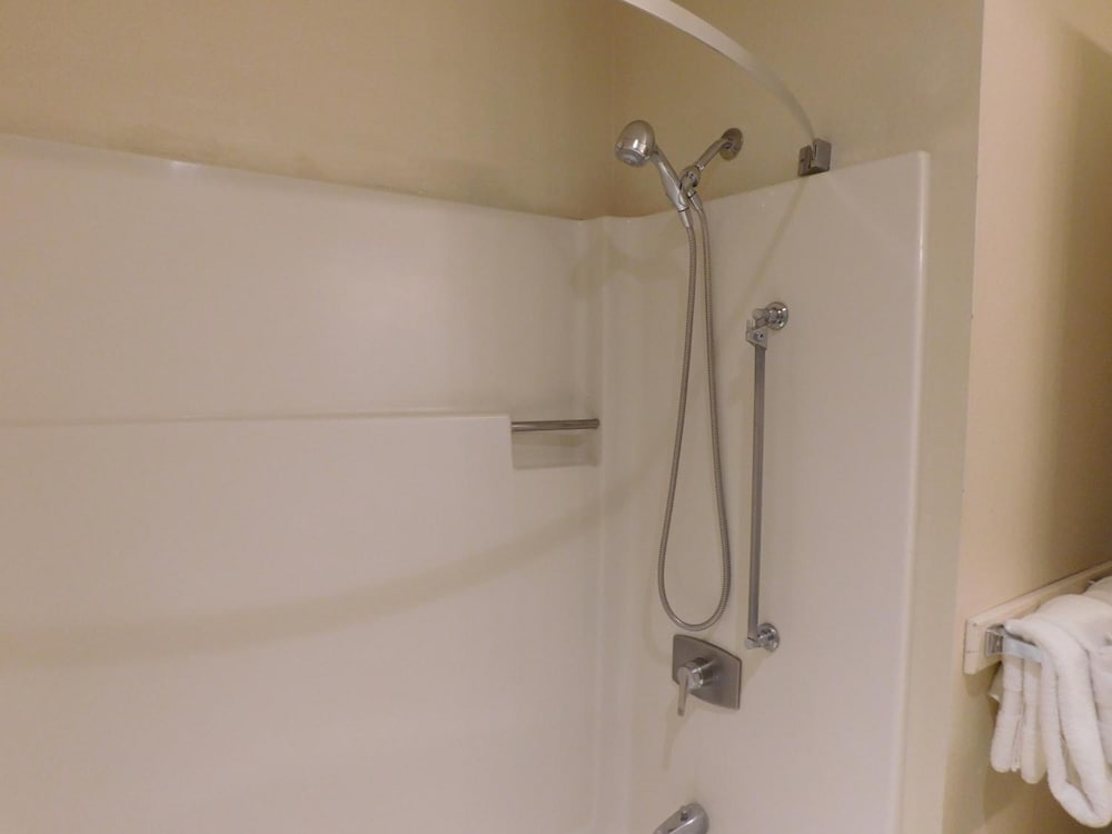 Pacific Gardens Inn - photo 26