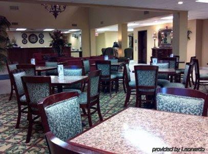 Chisholm Suite Hotel - photo 7