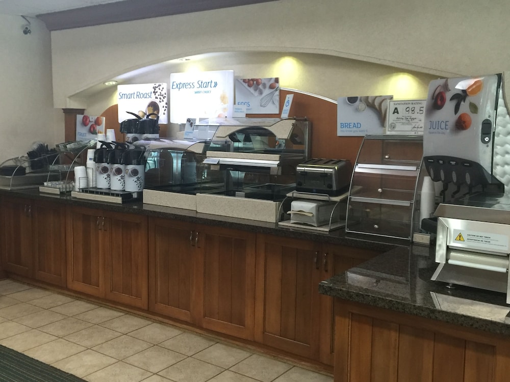 Holiday Inn Express Hotel & Suites Conover by IHG - photo 24
