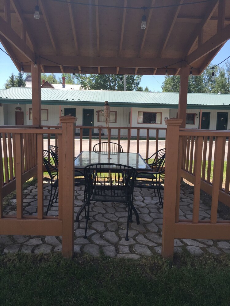 Americas Best Value Dakota Cowboy Inn - photo 37
