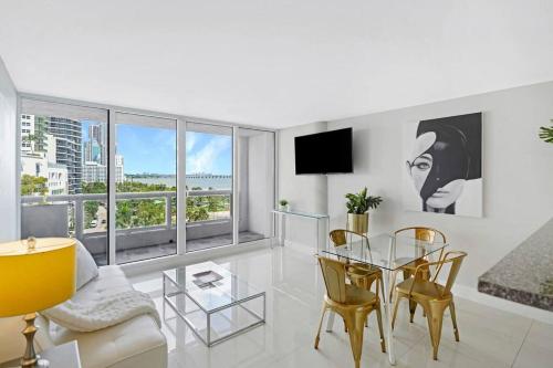 Dance with me Water and Park Views — 4-Star Luxury Hotel in Miami, United States