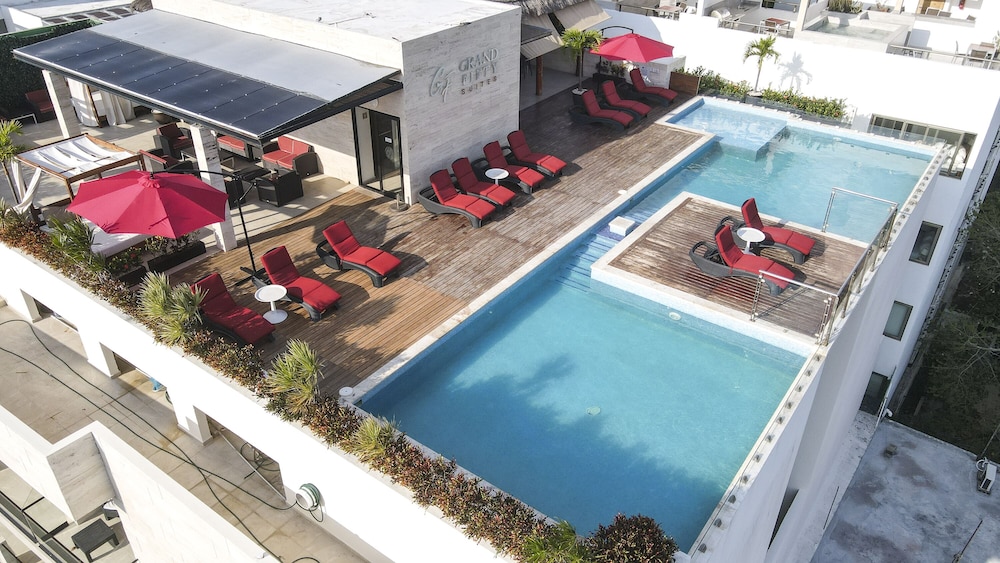 Rooftop pool