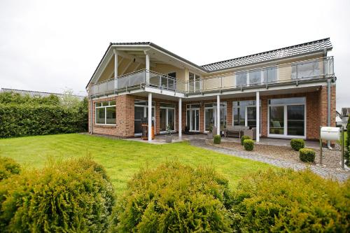 Haus Eiderblick — 4-Star Luxury Hotel in Horst, Germany