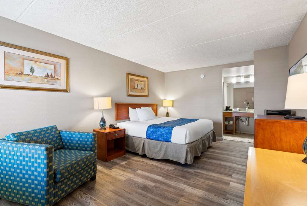 Travelodge by Wyndham Pueblo - photo 15