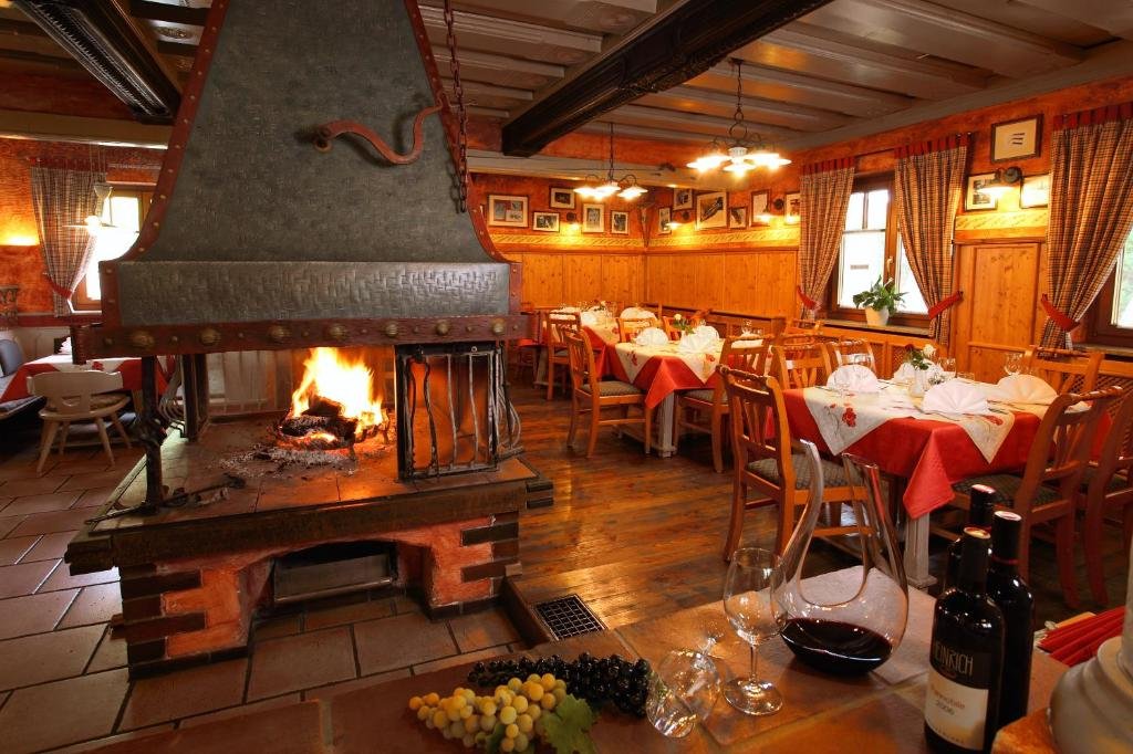Eckhard Landhotel — 4-Star Luxury Hotel in Sankt Ulrich Bei Steyr, Austria