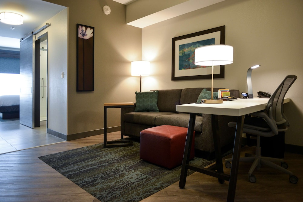 Hilton Garden Inn Louisville Mall of St. Matthews - photo 18