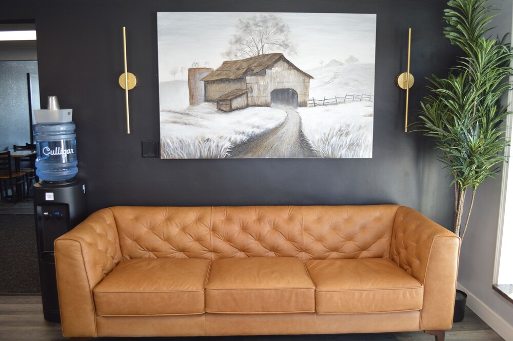 The Northwest Inn - photo 4
