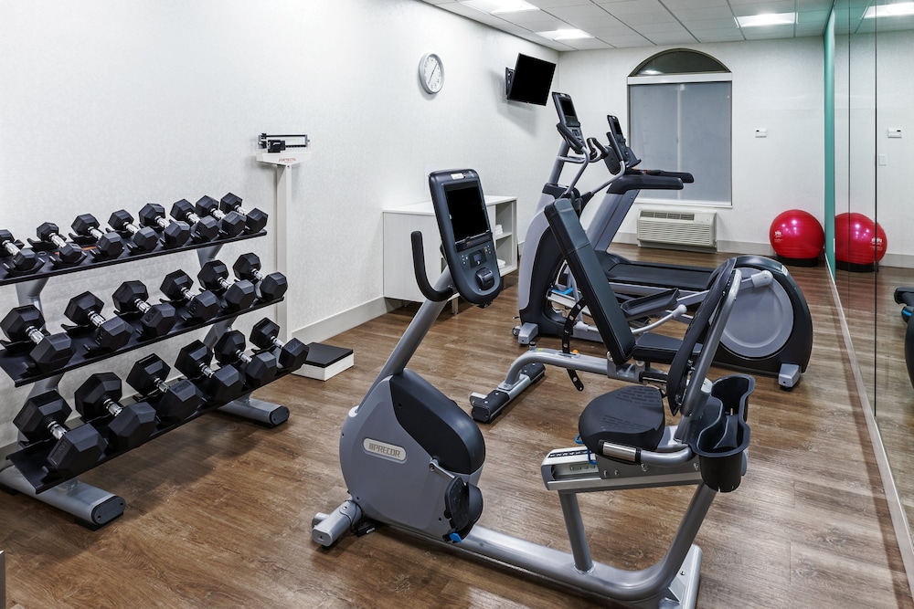 Holiday Inn Express & Suites West by IHG - photo 14