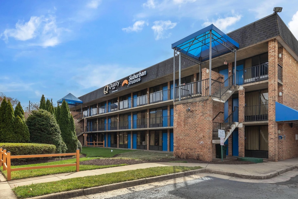 Suburban Studios Tysons Corner - photo 29