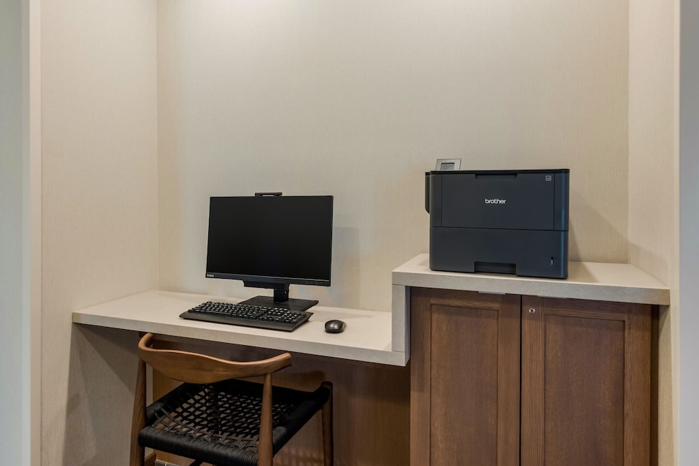 Fairfield Inn & Suites by Marriott Columbus Canal Winchester - photo 22