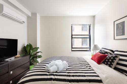 Uptown Gem — 4-Star Luxury Hotel in Chicago, United States