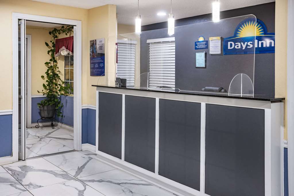 Days Inn by Wyndham Barnwell - photo 8