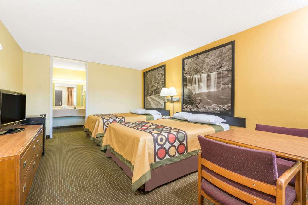 Super 8 by Wyndham Williamsburg - photo 12