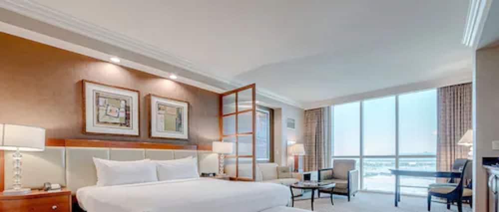 StripViewSuites at Signature - photo 22