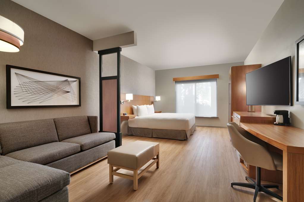 Hyatt Place at Anaheim Resort Convention Center - photo 23