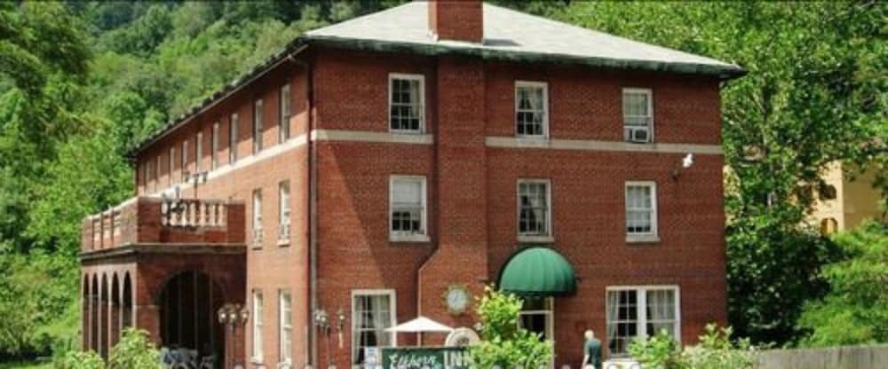 Elkhorn Inn & Theatre - photo 30