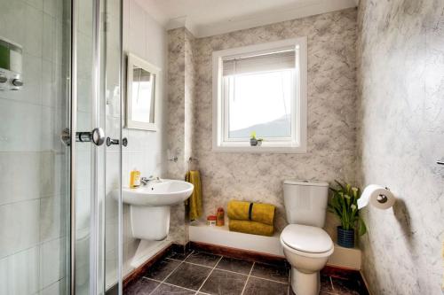 Braemor 4 bedroom villa all en suite — 4-Star Luxury Hotel in Garelochhead, United Kingdom