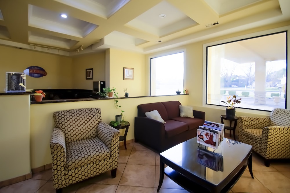 Cypress Inn & Suites Washington by OYO - photo 4