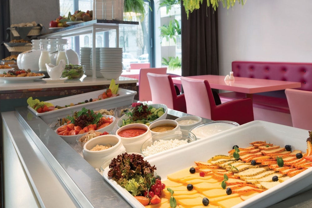 מזון ומשקאות