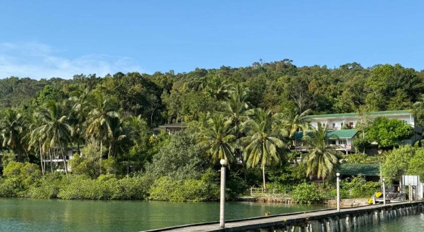 Island View Resort & Spa in Kanchanaburi, Thailand