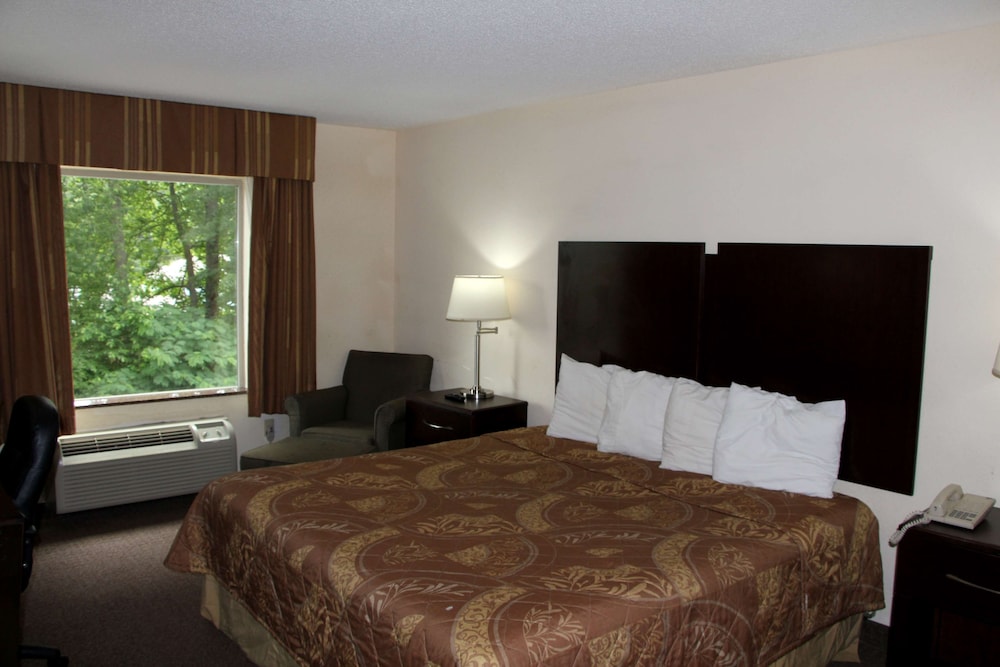 Jameson Inn and Suites Riverdale - photo 25