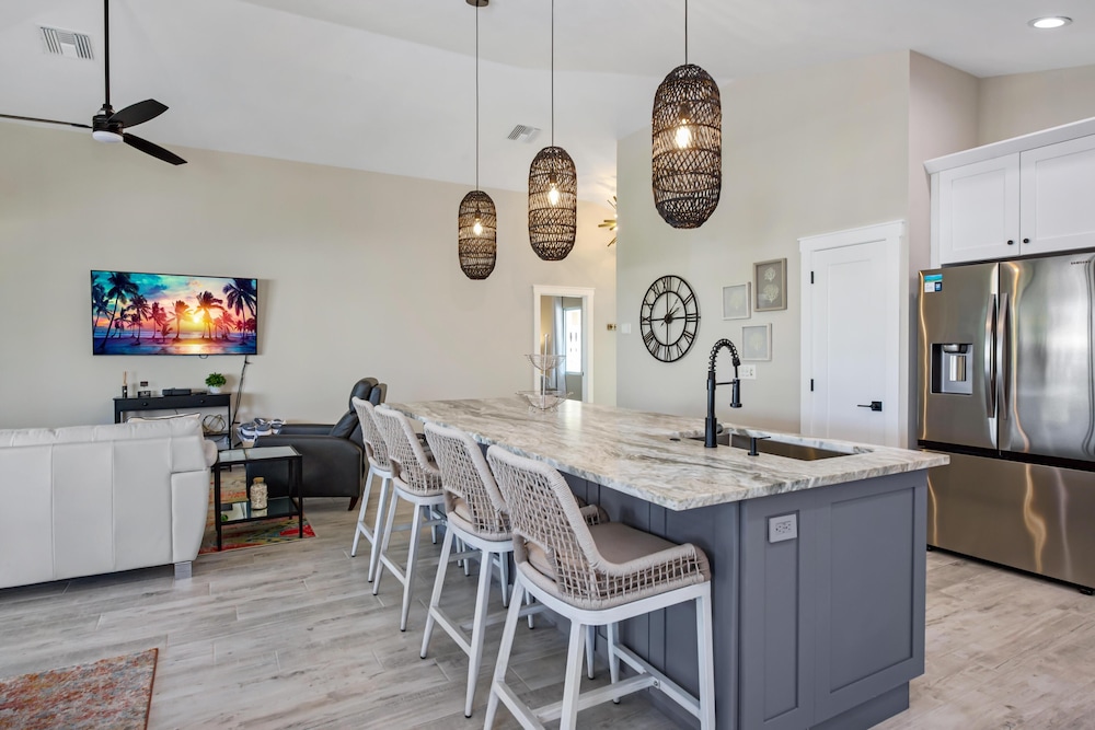 Harborside on Palermo by Sun Palace Vacations in Fort Myers Beach, United States