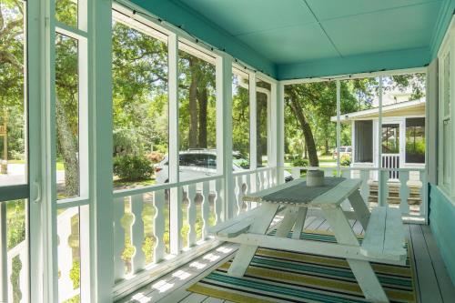 Nanas Nest by Oak Island Accommodations - photo 3
