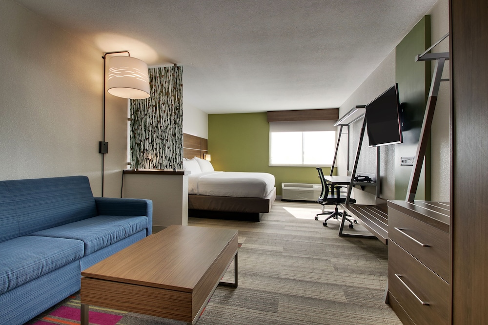 Holiday Inn Express & Suites Wapakoneta by IHG - photo 8