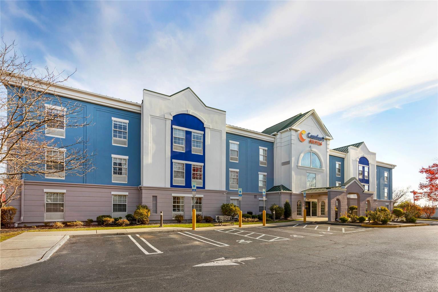Comfort Suites East Brunswick South River - featured photo