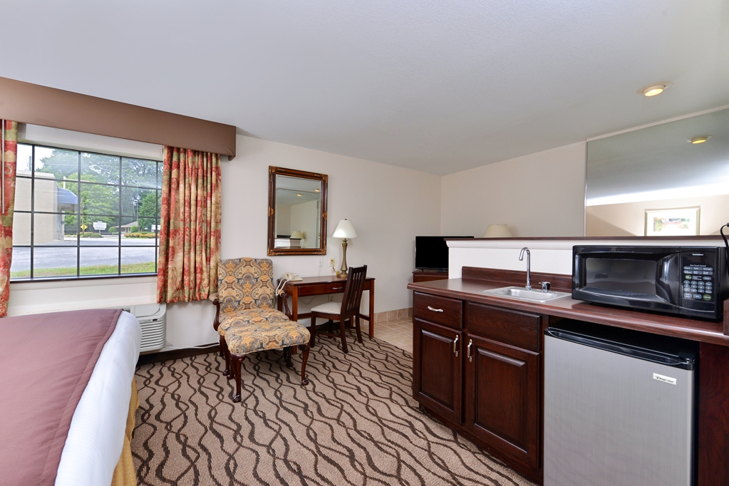 Country Hearth Inn & Suites Toccoa - photo 7