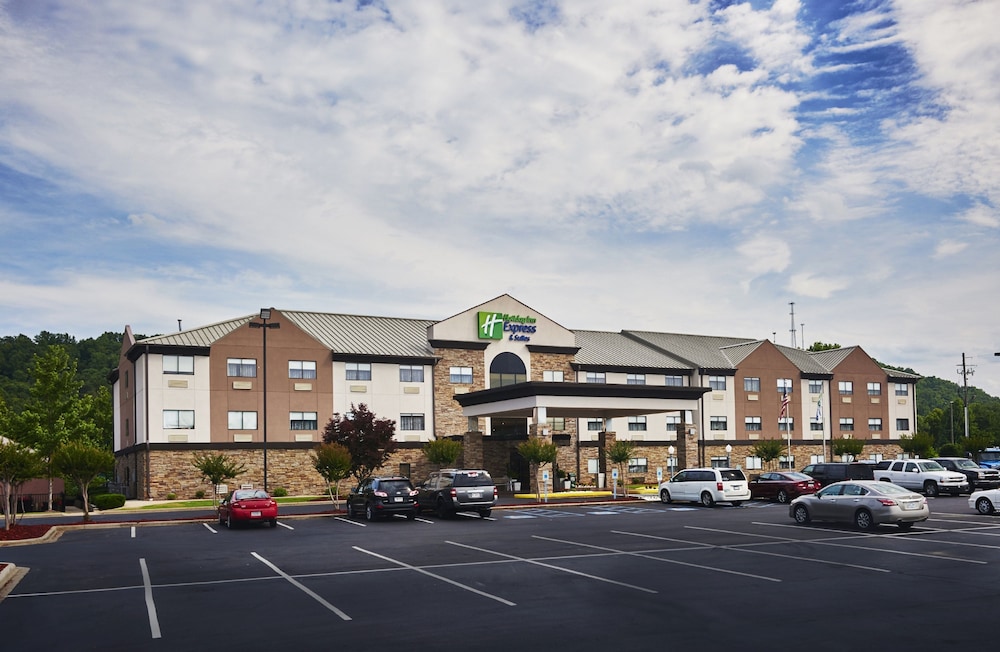 Holiday Inn Express & Suites Birmingham South Pelham by IHG — hotel in Pelham