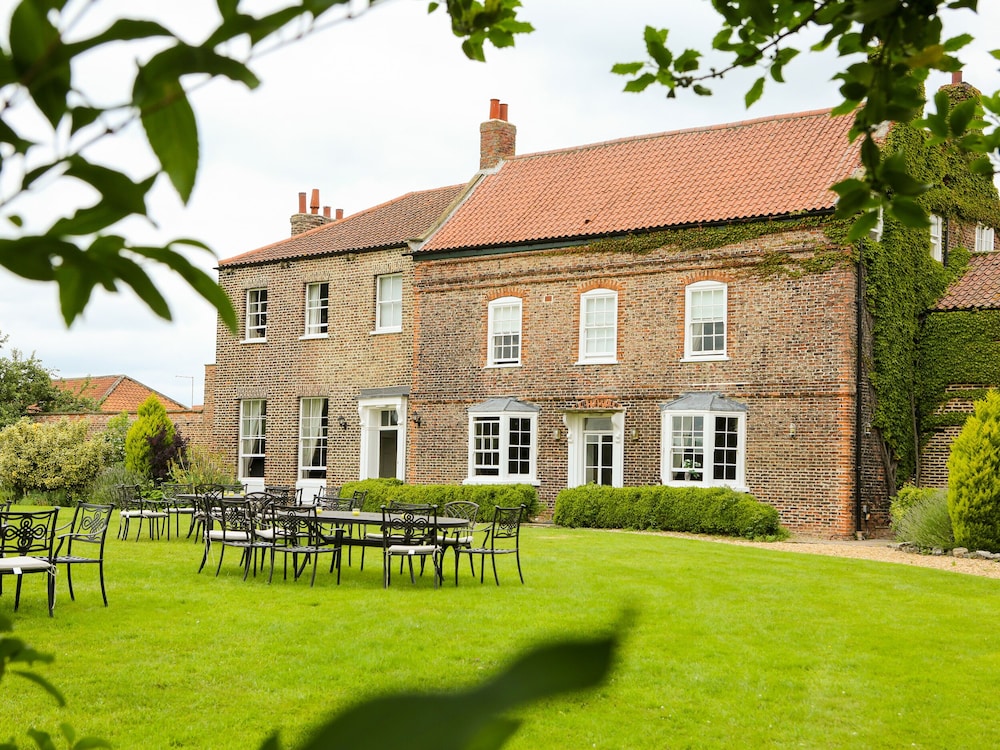 Manor House — 4-Star Luxury Hotel in York, United Kingdom