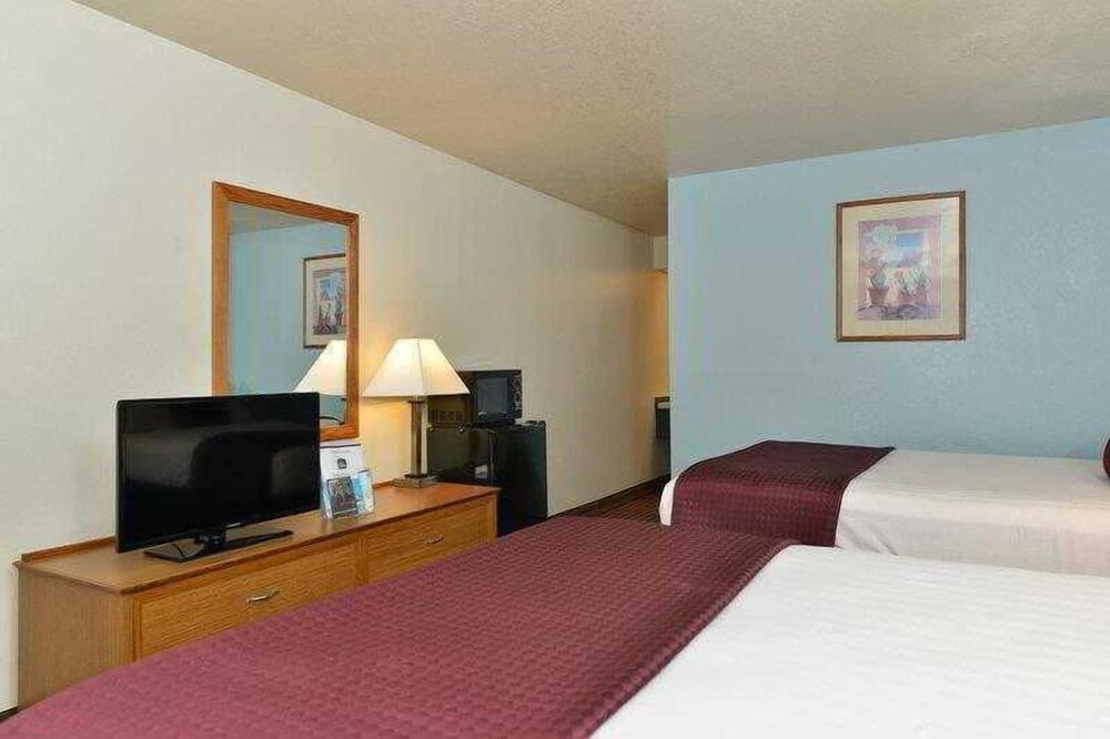 Best Western Western Skies Inn - photo 19