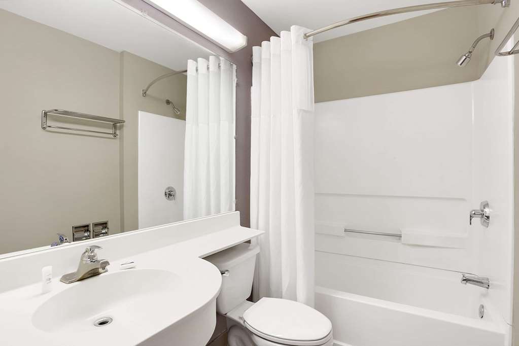 Microtel Inn by Wyndham Murfreesboro - photo 13
